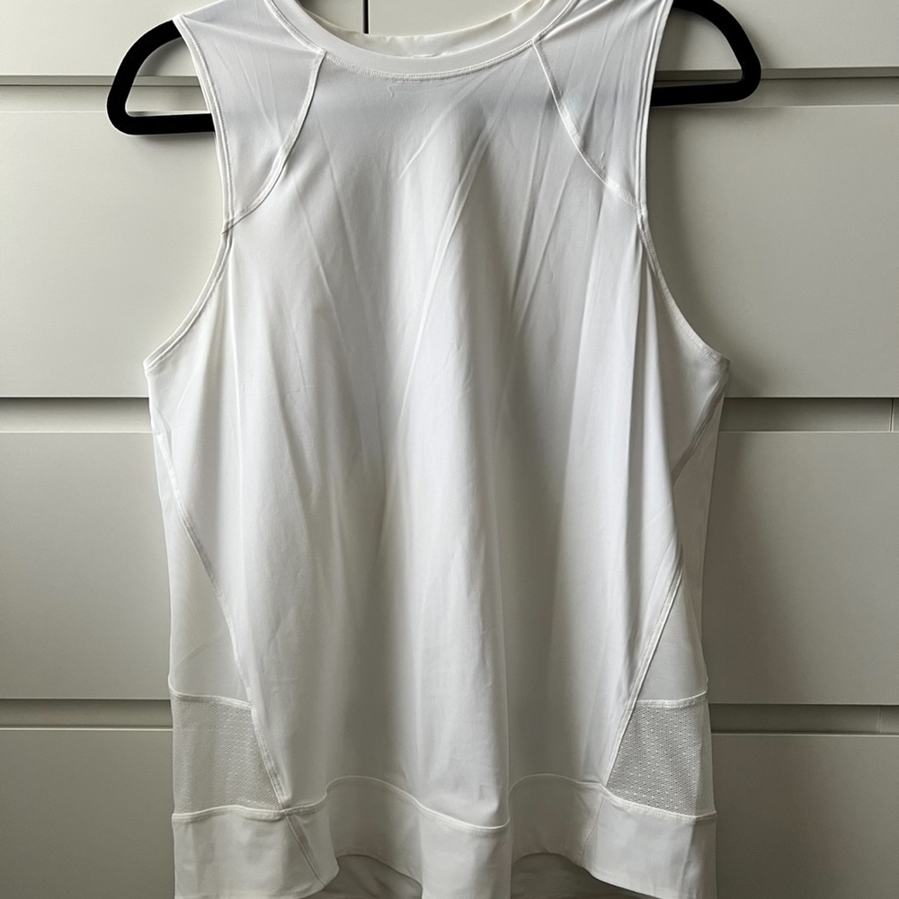 Lululemon white tank sz8